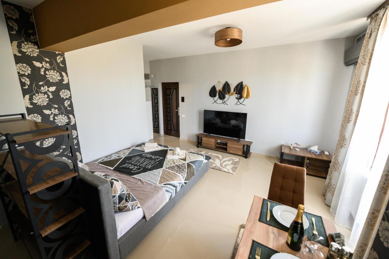 ナボダリBeachside Studio Mamaia Nordアパートメント エクステリア 写真